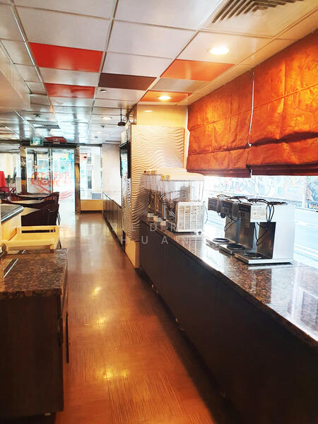 Queen Street F&B Ground Floor Unit Fully Fitted With Wide Frontage, Queen Street, 2,303 sqft, Food & Beverage For Rent, by Pedro Chuang, 24009235 - CommercialGuru.com.sg