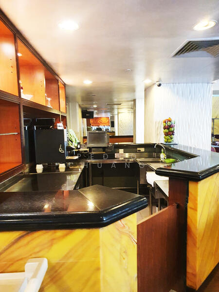 Queen Street F&B Ground Floor Unit Fully Fitted With Wide Frontage, Queen Street, 2,303 sqft, Food & Beverage For Rent, by Pedro Chuang, 24009235 - CommercialGuru.com.sg