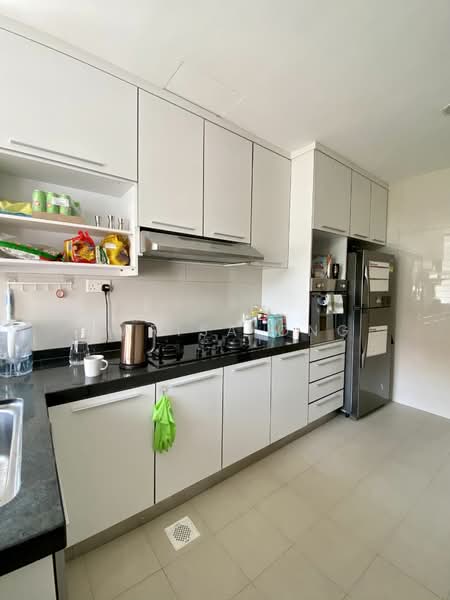 Sutton Place, 28 Farrer Road, 2 Bedrooms, 1,830 sqft, Condominium For Rent, by Marisa Ong, 24011549 - PropertyGuru.com.sg