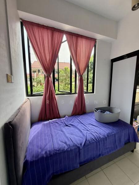 Sutton Place, 28 Farrer Road, Tanglin / Holland / Bukit Timah, 2 Bedrooms, 1,830 sqft, Condominium For Rent, by Marisa Ong, 24011549 - Bedroom - PropertyGuru.com.sg
