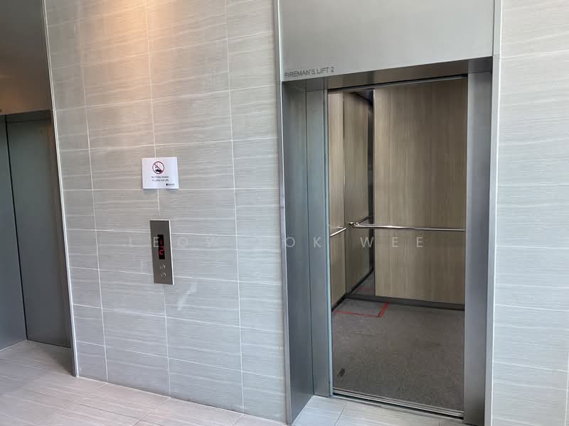 Ground floor foodcourt / cafe use with 6 stalls, Pasir Panjang, Harbourfront / Telok Blangah, 3,400 sqft, Warehouse For Rent, by Leow Kok Wee, 24012132 - CommercialGuru.com.sg