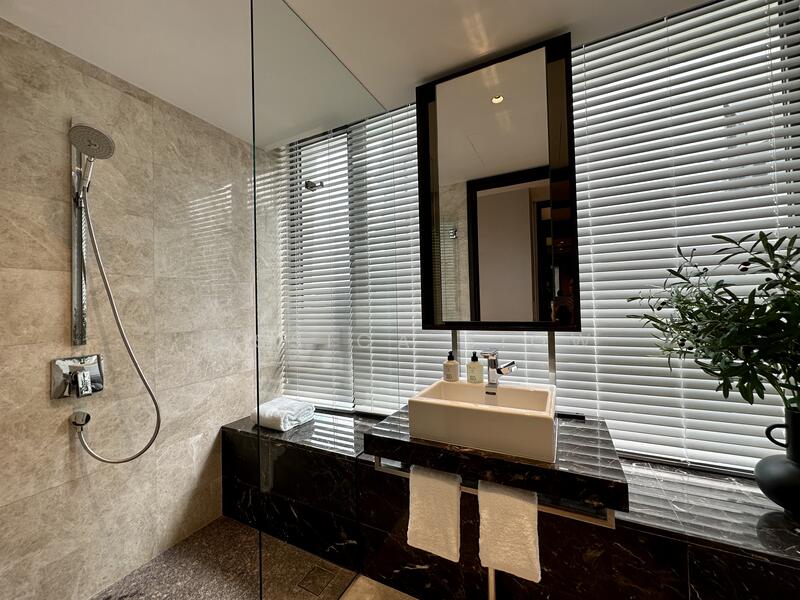 junior master bath