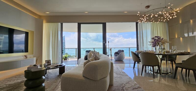 Wide & light filled Seaview Living Hall