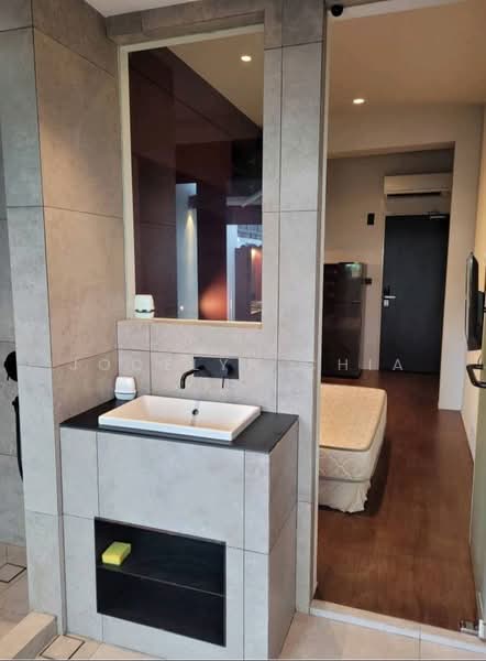 For Rent - Neil Road Conservation House Studio Loft