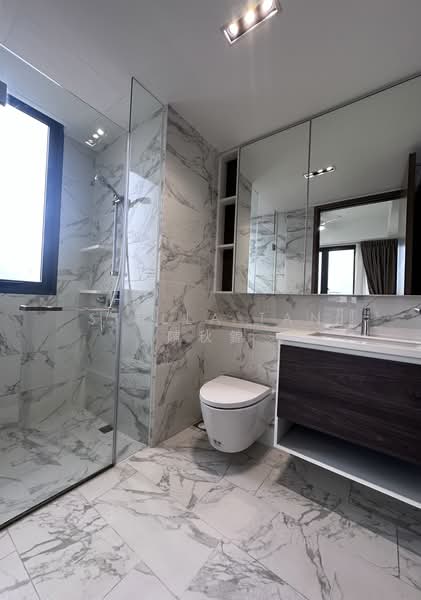Parc Botannia, 18 Fernvale Street, 3 Bedrooms, 1,163 sqft, Condominium For Rent, by Stella TAN 陳秋錦, 24018654 - Master Bathroom with window for natural ventilation - PropertyGuru.com.sg