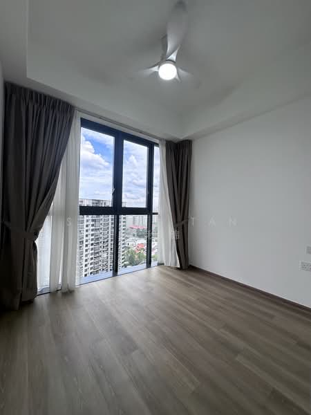 Parc Botannia, 18 Fernvale Street, 3 Bedrooms, 1,163 sqft, Condominium For Rent, by Stella TAN 陳秋錦, 24018654 - Bedroom2 - can fit in Queen size bed - PropertyGuru.com.sg