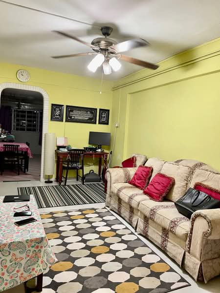 339 Clementi Avenue 5, 339 Clementi Avenue 5, 2 Bedrooms, 721 sqft, HDB Flat For Rent, by Latifah A Samad, 24019137 - PropertyGuru.com.sg
