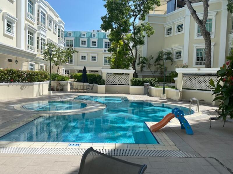 Kids pool for smaller toddlers
