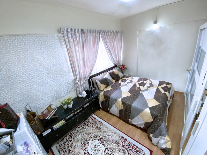 135 Lorong Ah Soo HDB Flat For Sale at S$ 650,000 | PropertyGuru Singapore