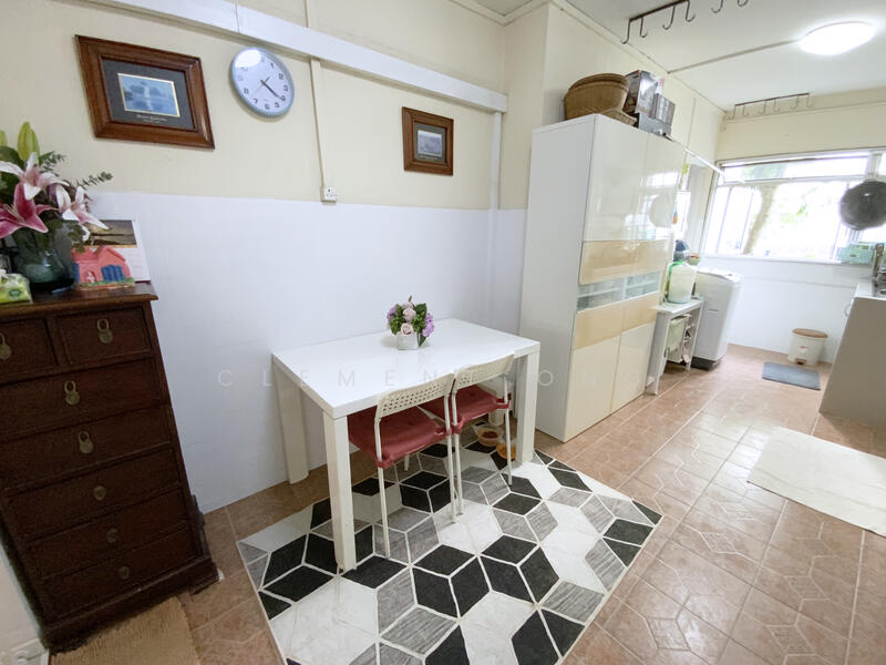 135 Lorong Ah Soo HDB Flat For Sale at S$ 650,000 | PropertyGuru Singapore