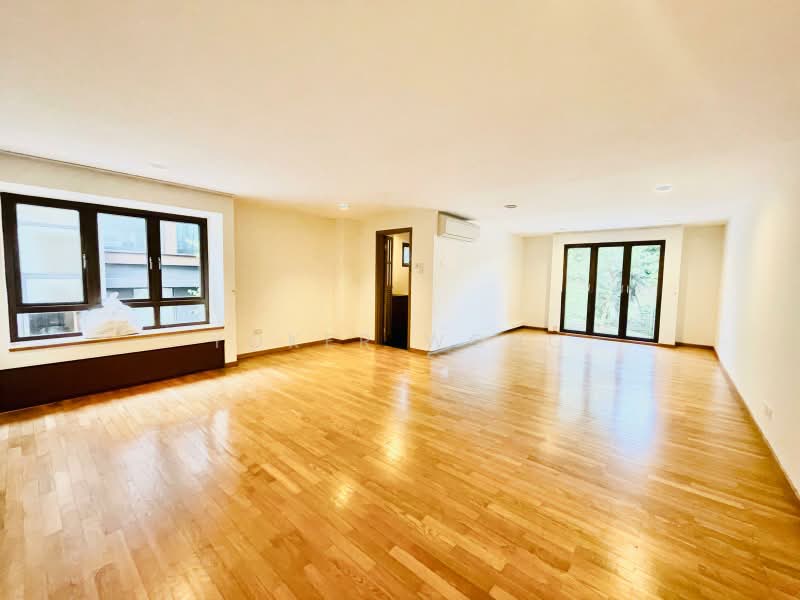 Holland Road Bungalow with Private Pool. All rooms ensuite., Holland Road, Tan Boon Chong Ave, Jalan Jelita, 7 Bedrooms, 7,500 sqft, Bungalow House For Rent, by Yoker Wong, 24021844 - PropertyGuru.com.sg