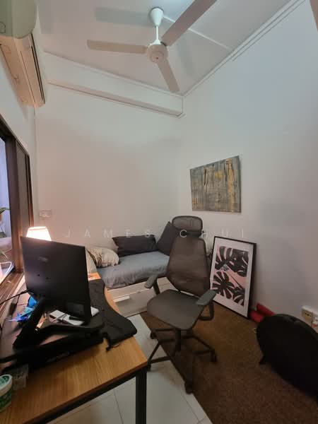 64 Tiong Poh Road, 64 Tiong Poh Road, 2 Bedrooms, 1,250 sqft, Walk-up Apartment For Rent, by James Chui, 24022210 - PropertyGuru.com.sg