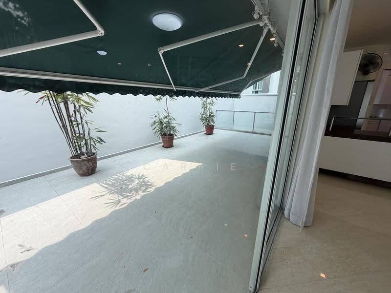 Binjai Crest, 319 Jalan Kampong Chantek, Clementi Park / Upper Bukit Timah, 5 Bedrooms, 4,650 sqft, Terraced House For Rent, by Carrie Leow, 24022507 - Balcony - PropertyGuru.com.sg