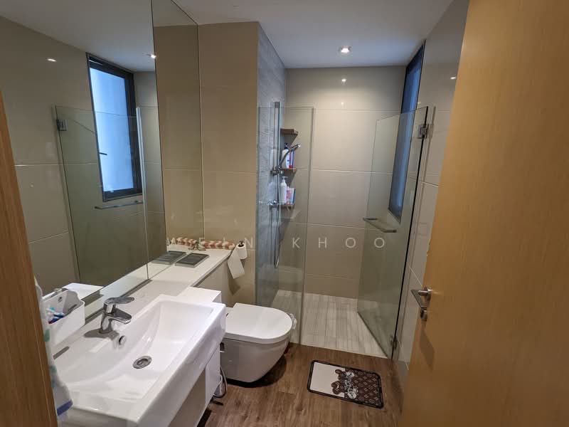 Terrasse, 25 Terrasse Lane, 2 Bedrooms, 958 sqft, Condominium For Rent, by Wein Khoo, 24022683 - Master Bedroom Bathroom - PropertyGuru.com.sg