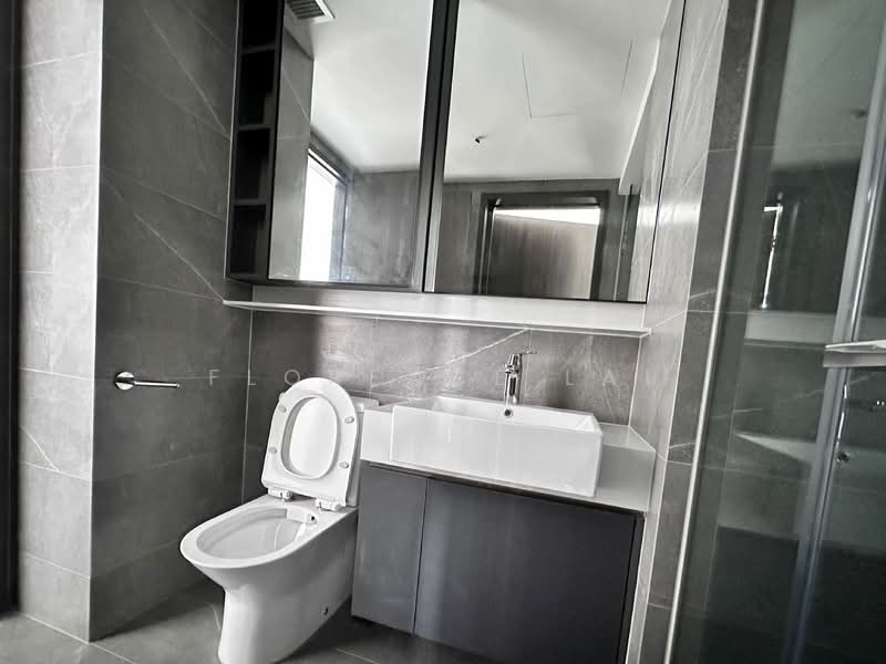 Riverfront Residences Condominium For Sale at S$ 800,000 | PropertyGuru Singapore