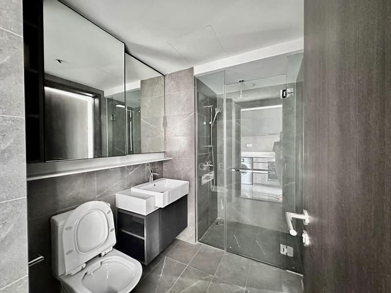 Riverfront Residences Condominium For Sale at S$ 800,000 | PropertyGuru Singapore