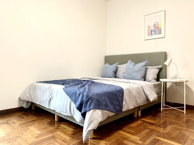 For Rent - UE Square