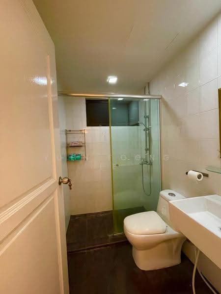 Bayshore Park, 60 Bayshore Road, Bedok / Upper East Coast, 2 Bedrooms, 936 sqft, Condominium For Rent, by Yuen Foong Ee, 24026318 - PropertyGuru.com.sg