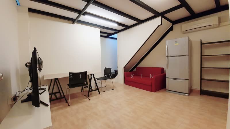 Bedok Shopping Centre, 306 Bedok Road, Studio, 700 sqft, Walk-up Apartment For Rent, by Sim Yuxin, 24026406 - PropertyGuru.com.sg