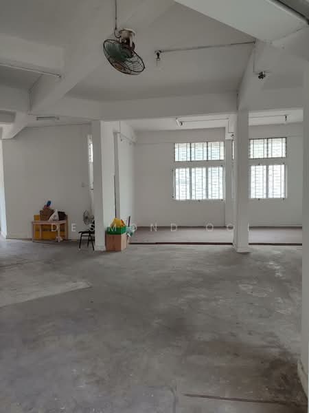 32 Cassia Crescent, , 350 sqft, Shop / Shophouse For Rent, by Desmond Ooi, 24026569 - CommercialGuru.com.sg