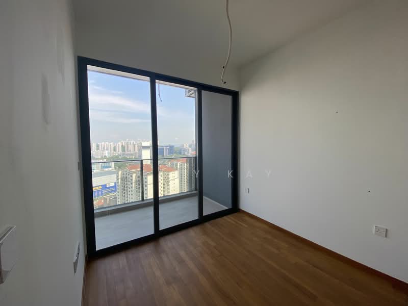 Stirling Residences, 23 Stirling Road, 3 Bedrooms, 893 sqft, Condominium For Rent, by Kelly Kay, 24026793 - PropertyGuru.com.sg