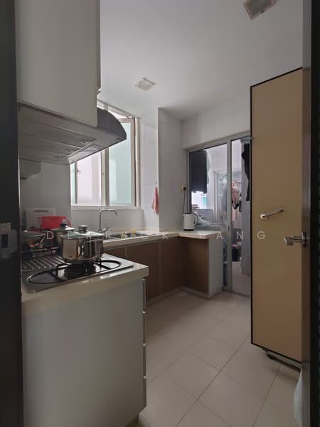 Eden View, 6 Eden Grove, 3 Bedrooms, 990 sqft, Condominium For Rent, by Derrick Tang, 24027721 - PropertyGuru.com.sg