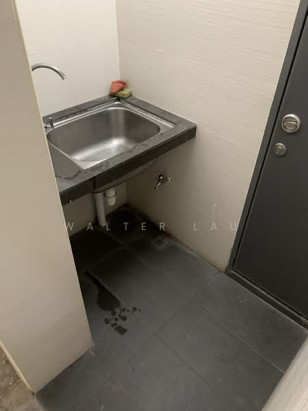 Tong Lee Building, 35 Kallang Pudding Road, 904 sqft, Light Industrial (B1) For Rent, by Walter Lau, 24028764 - Typical Pantry area on each level - CommercialGuru.com.sg