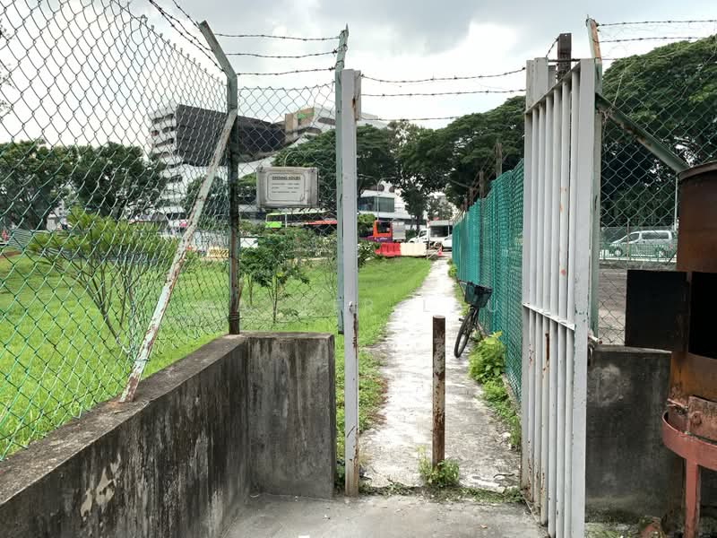 Tong Lee Building, 35 Kallang Pudding Road, 904 sqft, Light Industrial (B1) For Rent, by Walter Lau, 24028764 - Side gate to MacPherson Road junction - CommercialGuru.com.sg