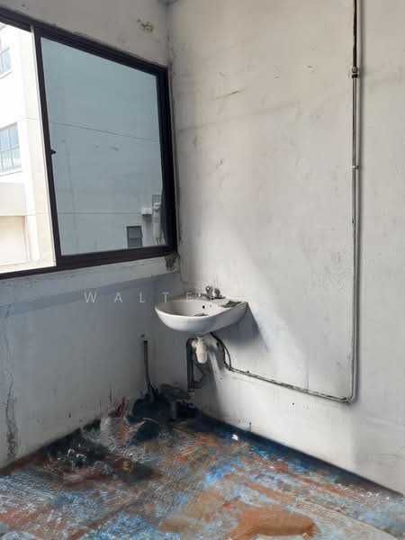 Tong Lee Building, 35 Kallang Pudding Road, 904 sqft, Light Industrial (B1) For Rent, by Walter Lau, 24028764 - Water point - READY - CommercialGuru.com.sg
