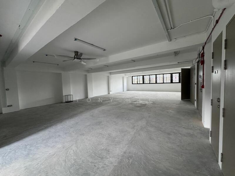 Senang crescent, Senang cresent, 12,000 sqft, Light Industrial (B1) For Sale, by Tony Lee, 24028968 - CommercialGuru.com.sg