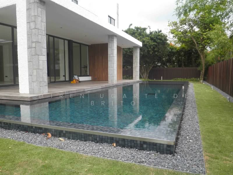 Raffles Park, , 5 Bedrooms, 6,500 sqft, Bungalow House For Rent, by Miren Ugarte de Brito, 24029197 - PropertyGuru.com.sg