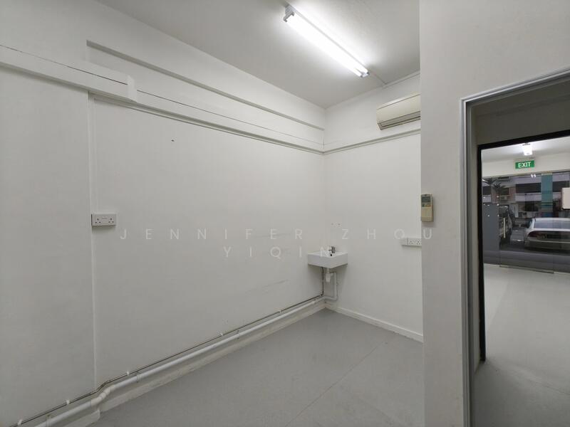 51 Lorong 6 Toa Payoh, 51 Lorong 6 Toa Payoh, Balestier / Toa Payoh, 300 sqft, Shop / Shophouse For Rent, by Jennifer Zhou Yiqin, 24029974 - CommercialGuru.com.sg