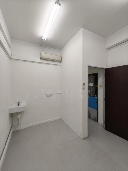 51 Lorong 6 Toa Payoh, 51 Lorong 6 Toa Payoh, Balestier / Toa Payoh, 300 sqft, Shop / Shophouse For Rent, by Jennifer Zhou Yiqin, 24029974 - CommercialGuru.com.sg