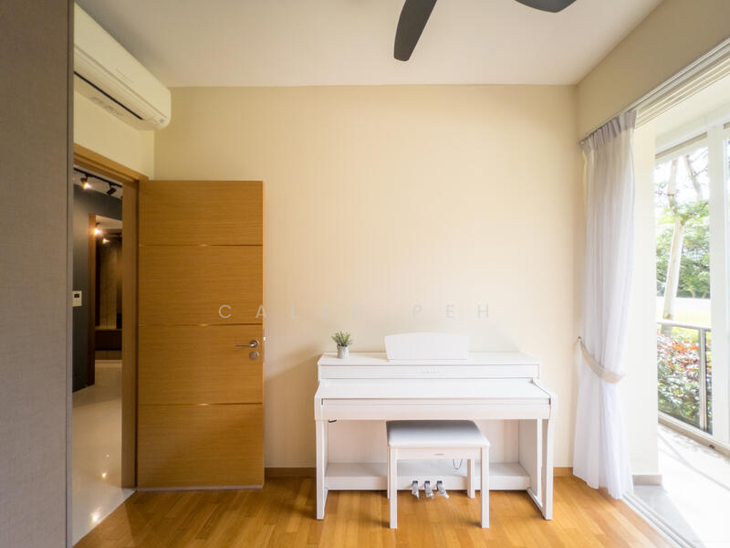 For Sale - Vacanza @ East