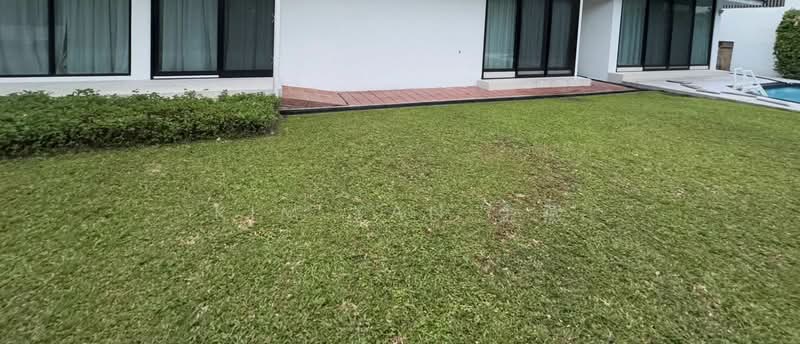 Rare Freehold GCB, huge land with square shape and lush greenery, great privacy at quiet place, Leedon Road vicinity - call 8130 3636 to view, 5 Bedrooms, 5,000 sqft, Good Class Bungalow For Sale, by Kim Yan 金燕, 24033917 - PropertyGuru.com.sg