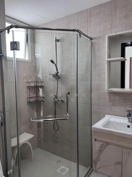Casablanca, 21 Rosewood Drive, Admiralty / Woodlands, 2 Bedrooms, 947 sqft, Condominium For Rent, by Lawrence Ang, 24034705 - Bathroom - PropertyGuru.com.sg