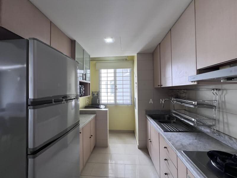 Casablanca, 21 Rosewood Drive, Admiralty / Woodlands, 2 Bedrooms, 947 sqft, Condominium For Rent, by Lawrence Ang, 24034705 - Kitchen - PropertyGuru.com.sg