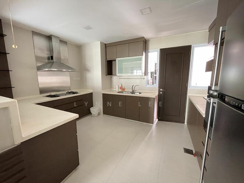 Gold Coast Condo, 360 Pasir Panjang Road, 3 Bedrooms, 1,475 sqft, Condominium For Rent, by Lynne Lee, 24035228 - PropertyGuru.com.sg