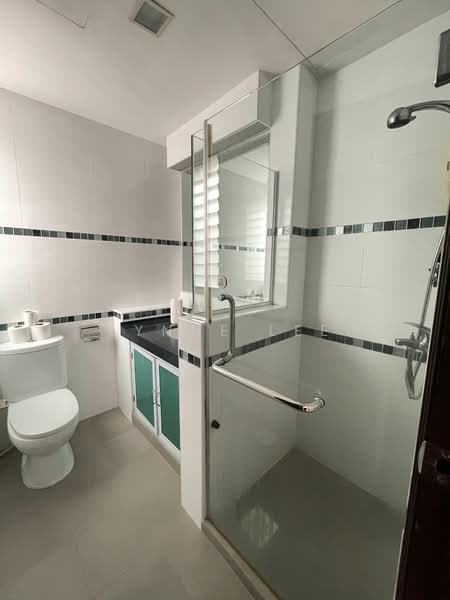 Gold Coast Condo, 360 Pasir Panjang Road, 3 Bedrooms, 1,475 sqft, Condominium For Rent, by Lynne Lee, 24035228 - PropertyGuru.com.sg