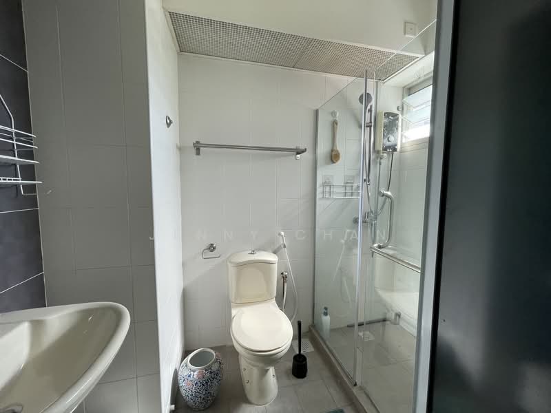 For Rent - 18A Holland Drive