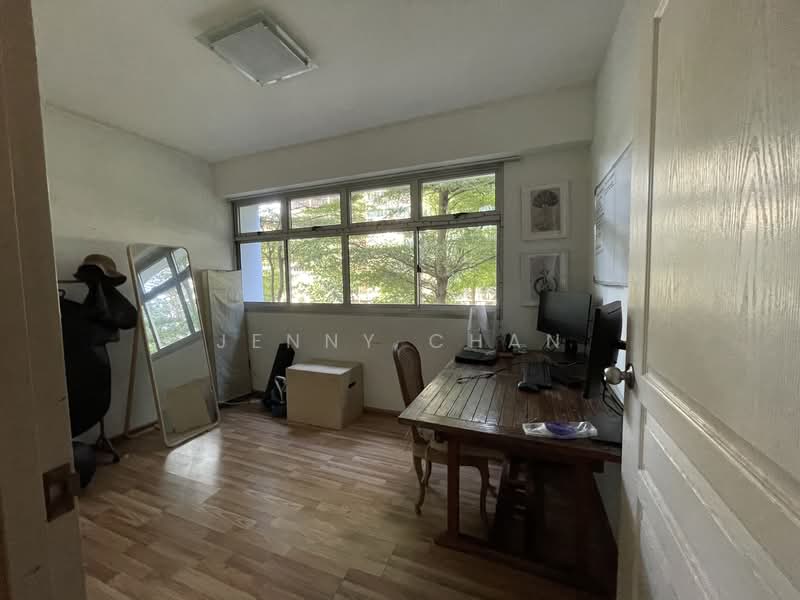 For Rent - 18A Holland Drive