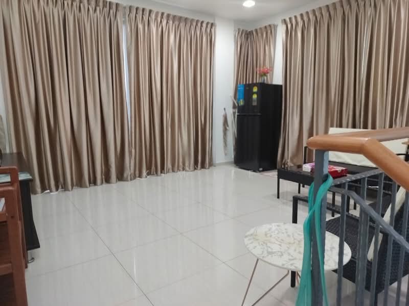Yio Chu Kang terrace studio, Yio chu kang, 1 Bedroom, 700 sqft, Corner Terrace For Rent, by Kim Lee, 24036555 - PropertyGuru.com.sg