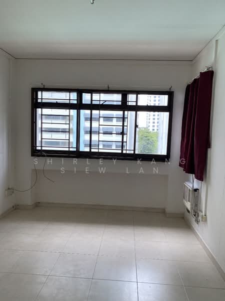 615 Bukit Panjang Ring Road, 615 Bukit Panjang Ring Road, 3 Bedrooms, 969 sqft, HDB Flat For Rent, by Shirley Kang Siew Lan, 24038395 - master bedroom - PropertyGuru.com.sg