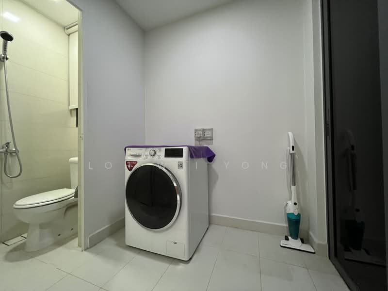 Coco Palms, 11 Pasir Ris Grove, 4 Bedrooms, 1,378 sqft, Condominium For Rent, by Loh Wei Yong, 24039312 - PropertyGuru.com.sg