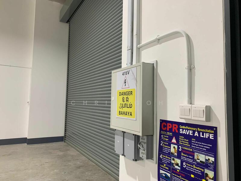 Woodlands sembawang warehouse office for rent, 2 Gambas Crescent, 1,701 sqft, Light Industrial (B1) For Rent, by Chris Goh, 24040019 - CommercialGuru.com.sg