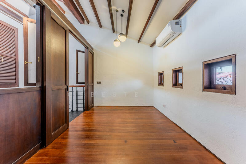 For Sale - Emerald Hill Road