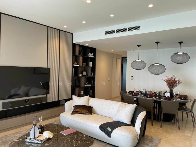 Cape Royale - Living and Dining