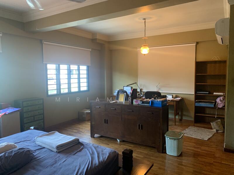 For Rent - Duke's Road