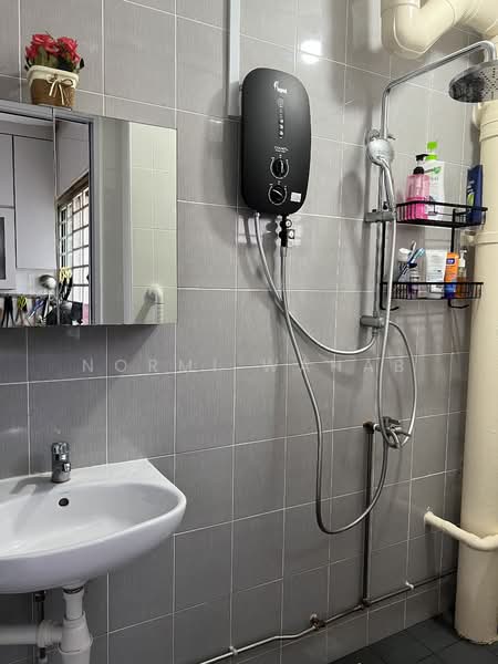 416 Jurong West Street 42, 416 Jurong West Street 42, 3 Bedrooms, 1,431 sqft, HDB Flat For Sale, by Normi Wahab, 24042727 - PropertyGuru.com.sg