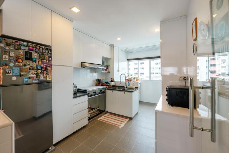 137 Potong Pasir Avenue 3, 137 Potong Pasir Avenue 3, Macpherson / Potong Pasir, 3 Bedrooms, 1,603 sqft, HDB Flat For Sale, by Shuz Teo, 24043407 - Kitchen - PropertyGuru.com.sg
